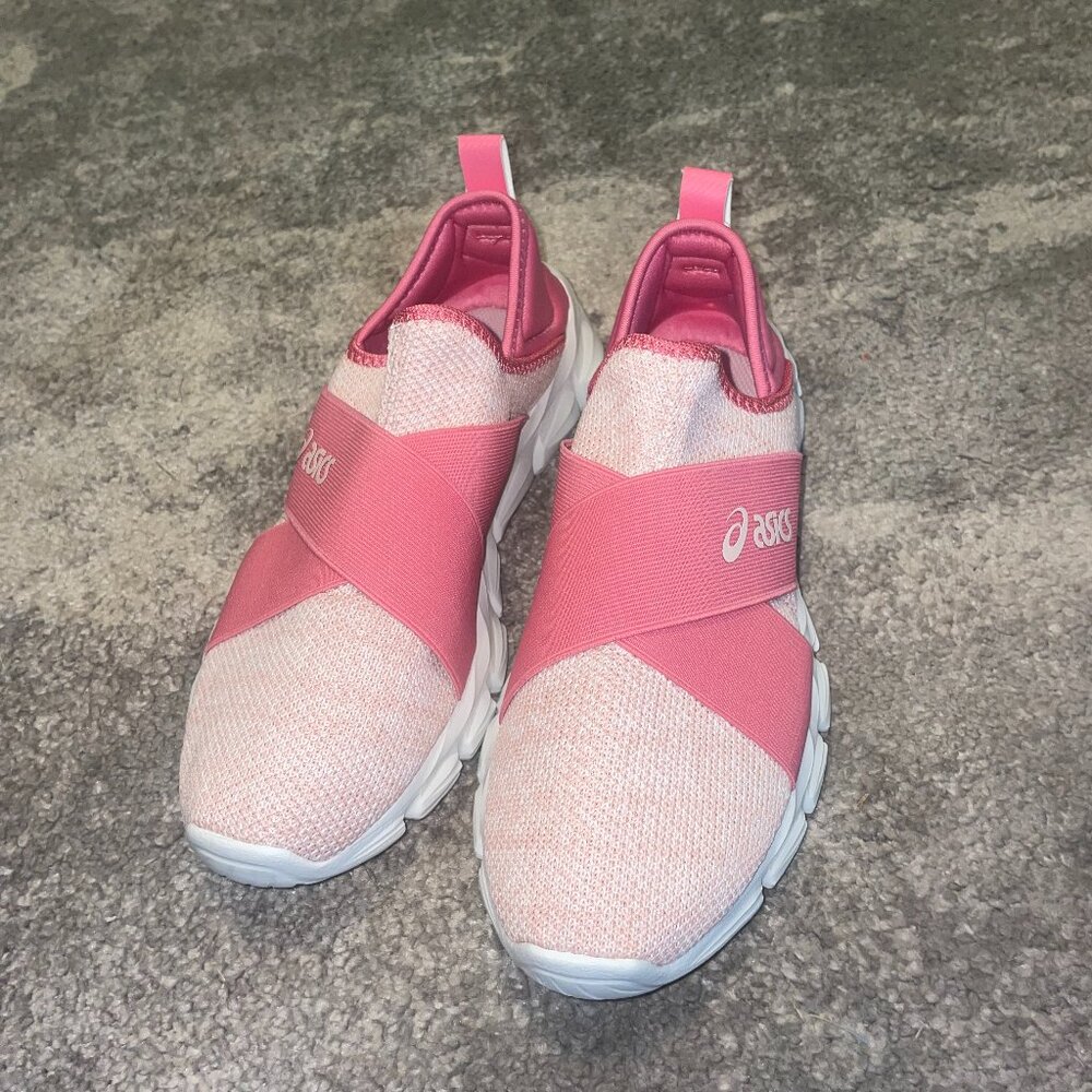 Asics Slip on Tenni Shoes - NEVER WORN - Womens Size 8 1/2